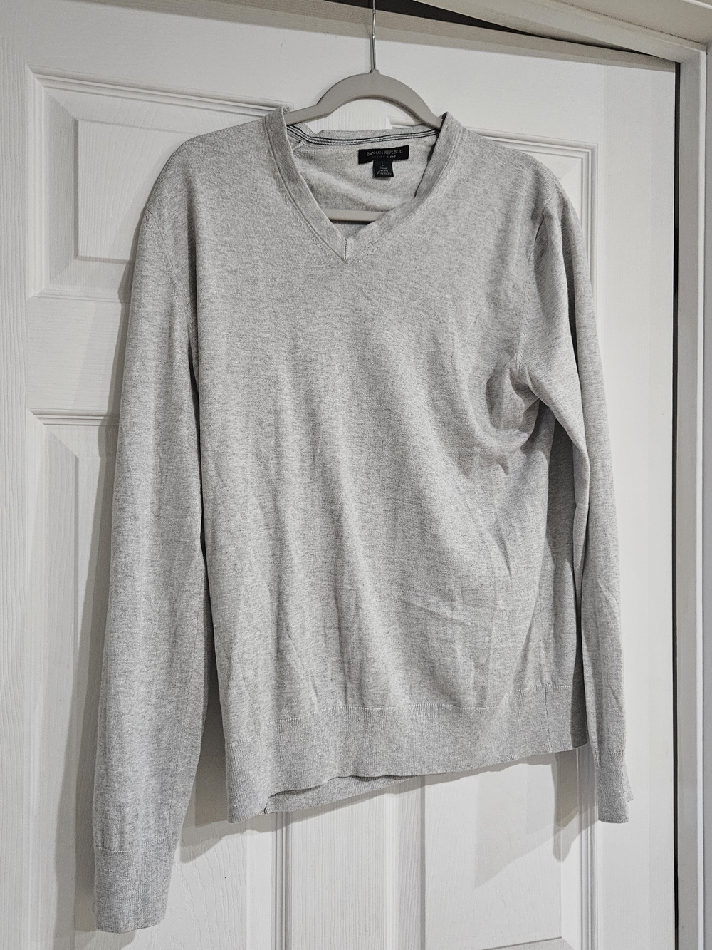 Banana Republic Luxury Blend V-Neck Sweater Long Sleeve Gray Men’s Size L
